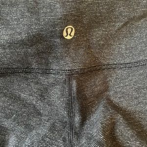 Lululemon reversible wunderunder crops